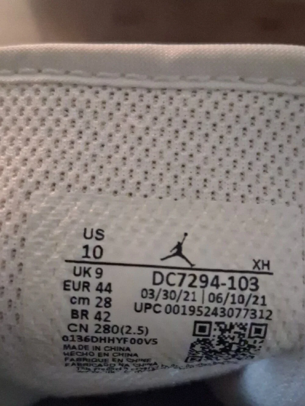 Jordan Mid-Top Sneakers in White, Green & Gray